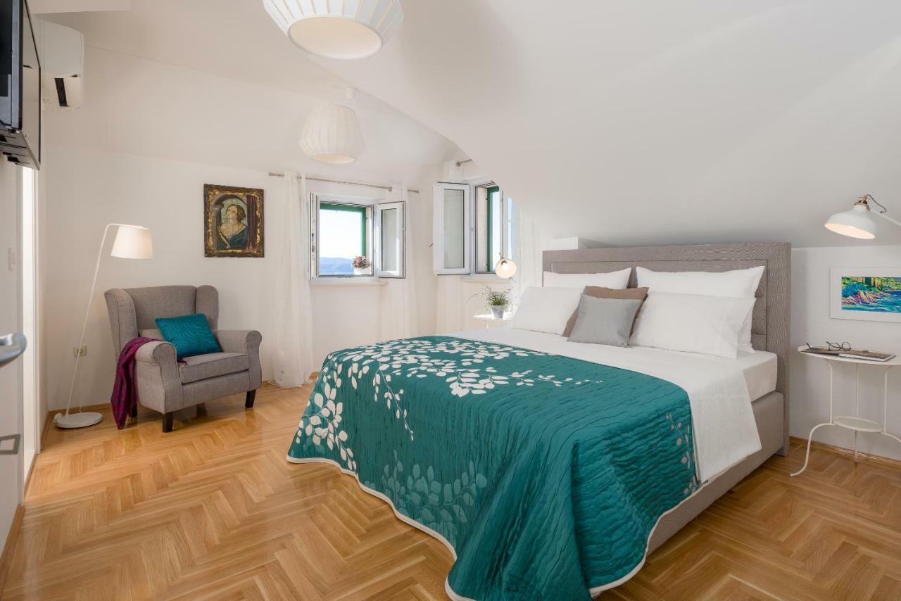 Villa Lipa Dora Murvica  Buitenkant foto