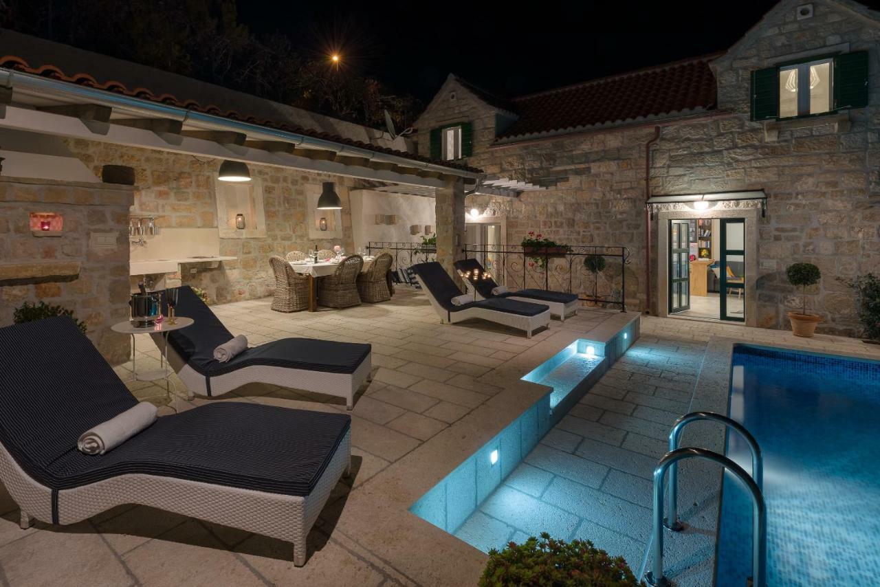 Villa Lipa Dora Murvica  Buitenkant foto