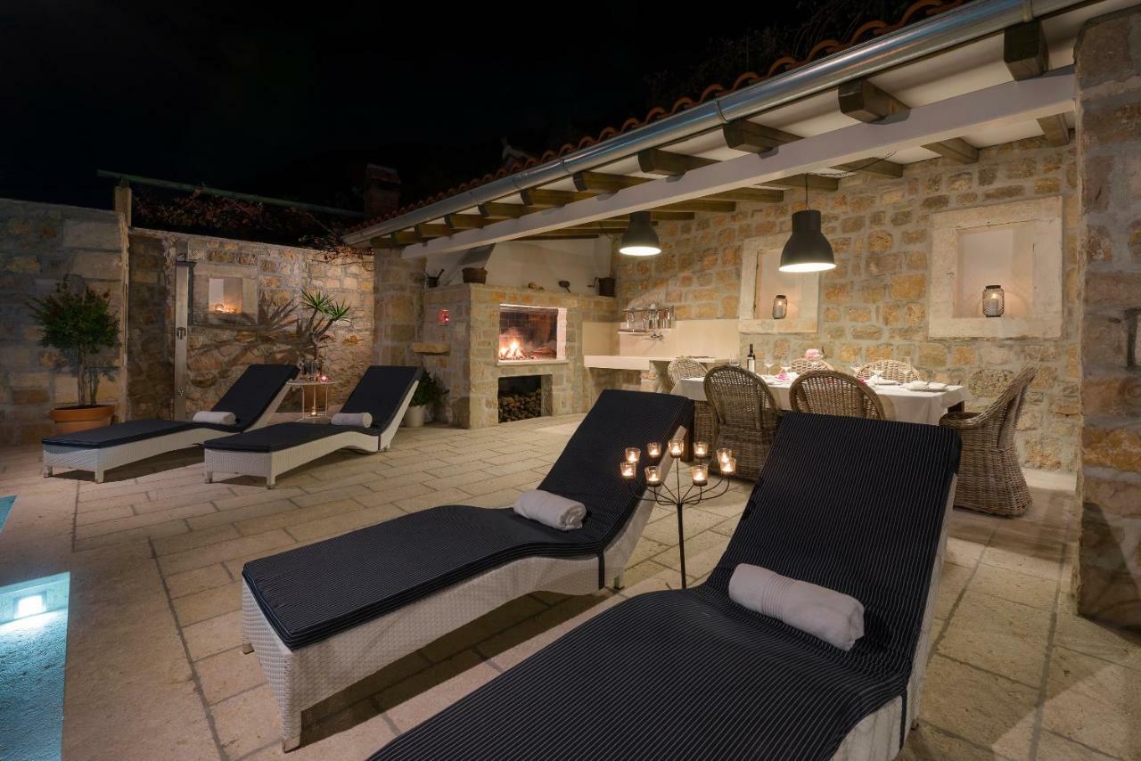 Villa Lipa Dora Murvica  Buitenkant foto