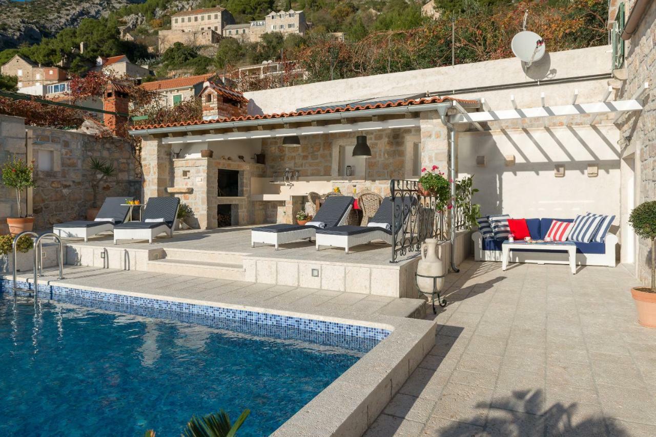 Villa Lipa Dora Murvica  Buitenkant foto